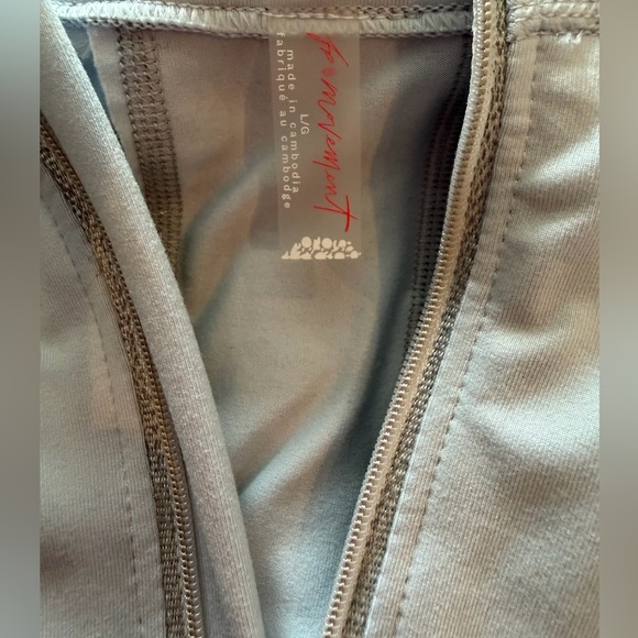 NWT FP Movement You’re A Peach Outdoor Layer Ice Grey Large - Picture 10 of 11